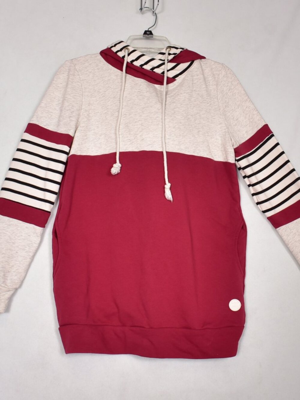 Nora Madison Hoodie Women's Pullover Sweatshirt Hooded Lucy Avenue Size M